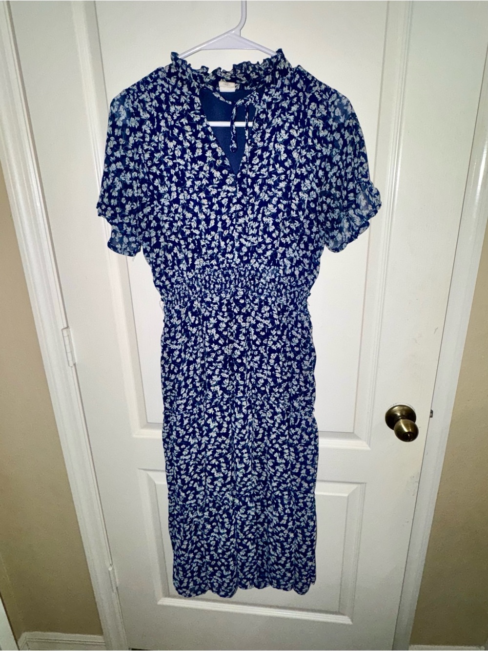 Melrose and Market Navy Blue Floral Midi Dress